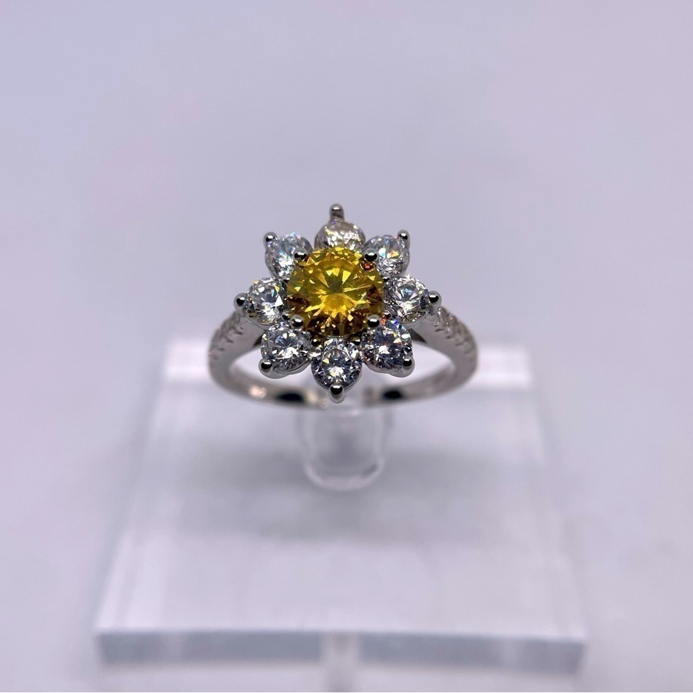 Moissanite Canary Yellow Ring 1 Ct Unique Flower Design 925 18k Brilliant Round - Picture 5 of 11